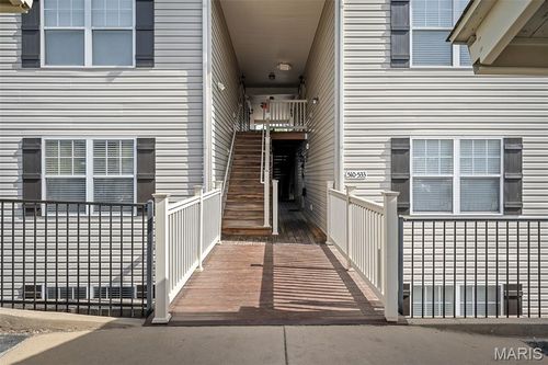 533 Bramblett Hls, O Fallon, MO, 63366-3247 | Card Image
