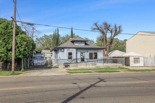 425 N Sacramento St, Lodi, CA, 95240-1259 | Card Image