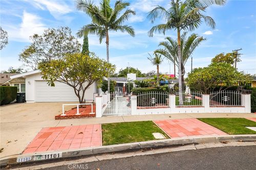 11101 Martha Ann Dr, Rossmoor, CA, 90720-2915 | Card Image