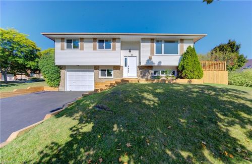 90 Culpepper Dr, Waterloo, ON, N2L5S1 | Card Image