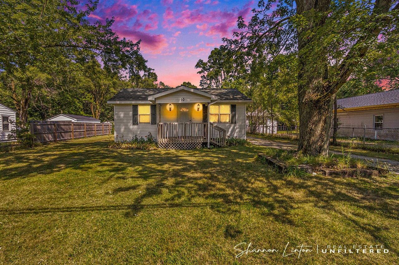 Densmore St, Muskegon, MI 49442