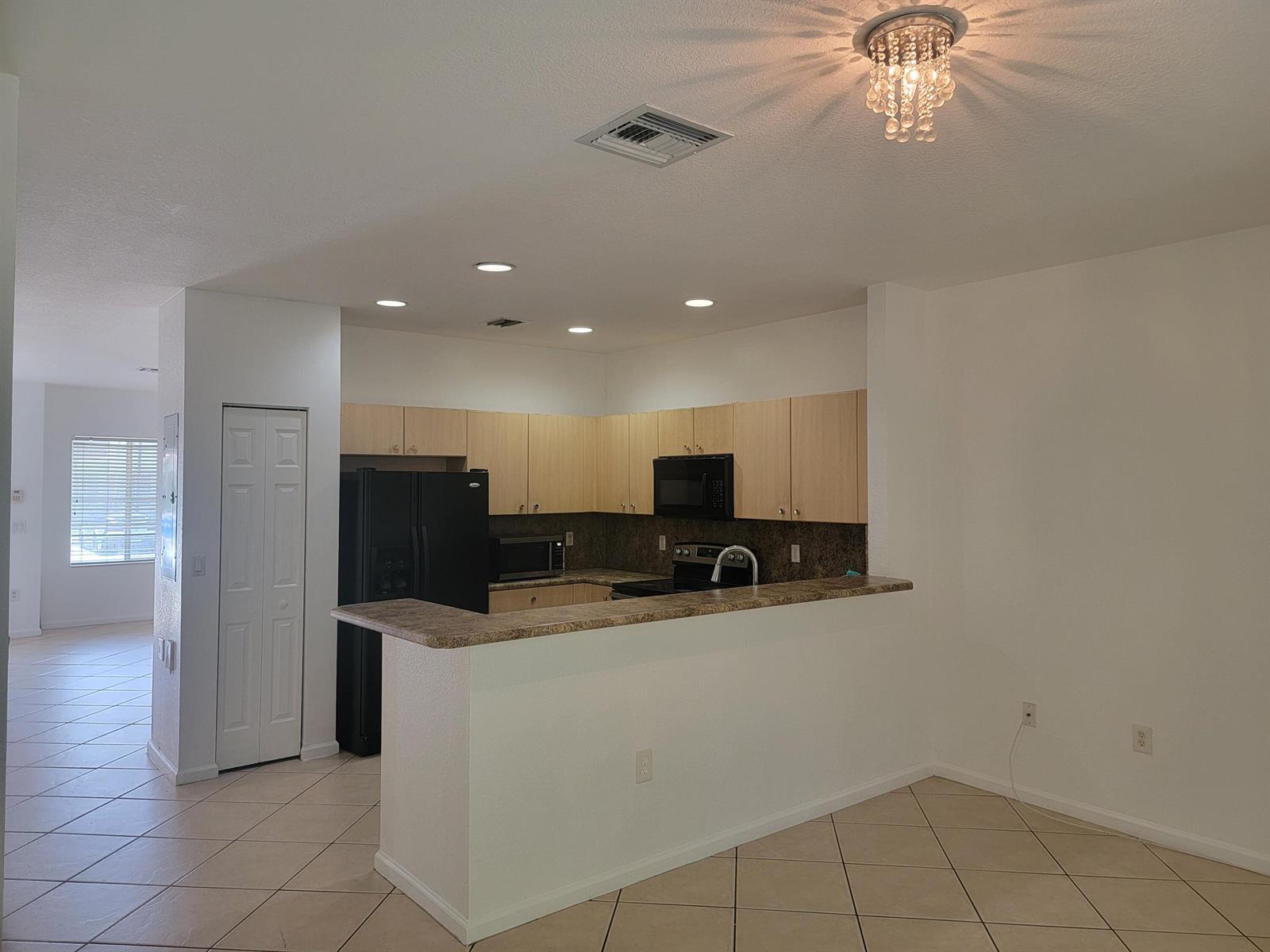 Residential Lease in Miramar 2