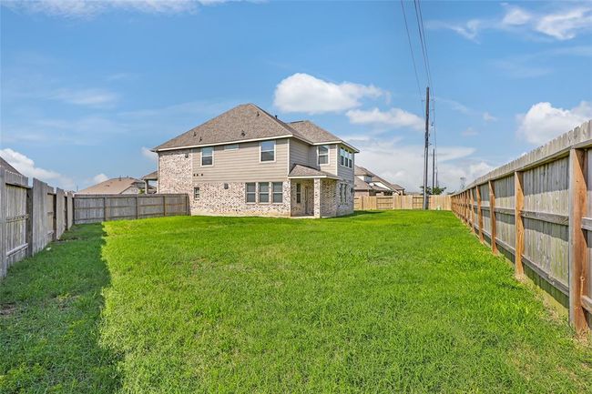 Huge backyard! | Image 33