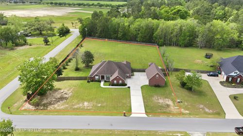 8500 Julia Dr, Vancleave, MS, 39565-5209 | Card Image