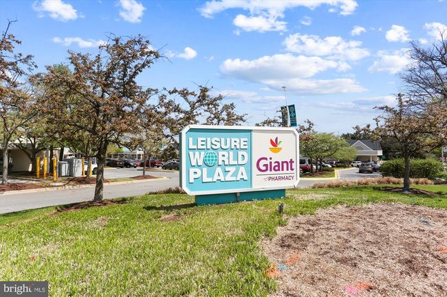 1-424 - 15101 Interlachen Dr, Condo with 2 bedrooms, 2 bathrooms and null parking in SILVER SPRING MD | Image 36