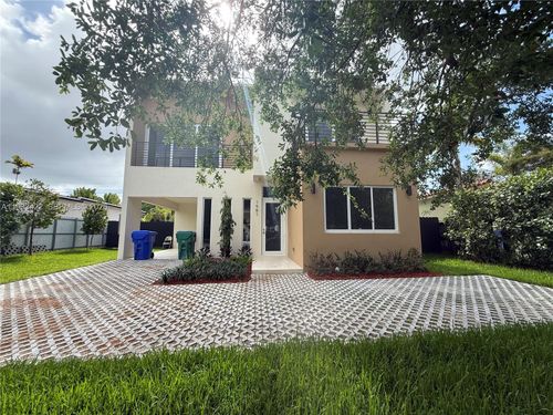 1981 33rd Ave, Miami, FL, 33145-2219 | Card Image