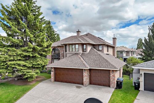 448 Mckenzie Lake Bay Se, Calgary, AB, T2Z2H4 | Card Image