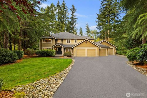 29304 204th Pl Se, Kent, WA, 98042-6889 | Card Image