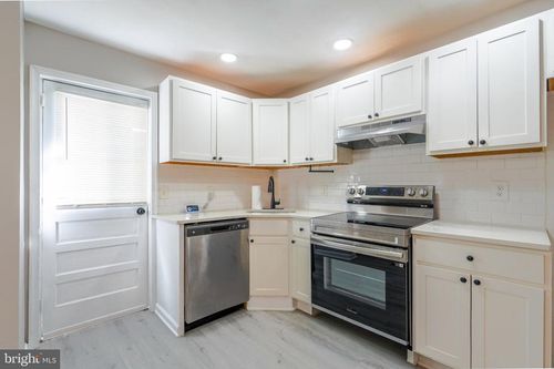 2639 S Darien St, PHILADELPHIA, PA, 19148-4530 | Card Image