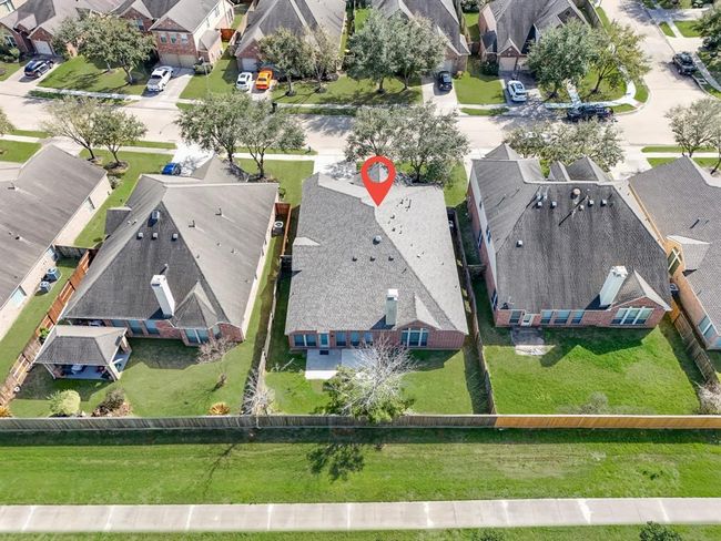 13703 Evening Wind Dr, House other with 4 bedrooms, 3 bathrooms and 2 parking in Pearland TX | Image 46