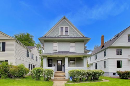 1458 Lake Ave, Wilmette, IL, 60091-1677 | Card Image