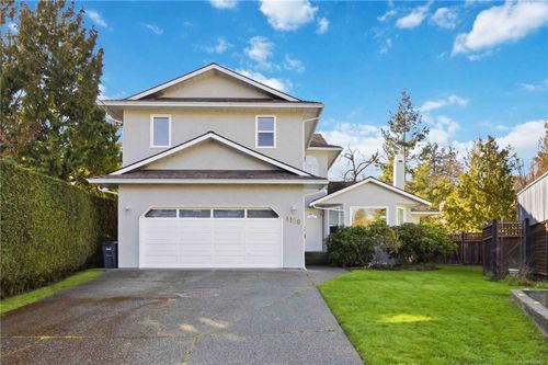 4120 Ambassy Pl, Saanich, BC, V8X2M4 | Card Image