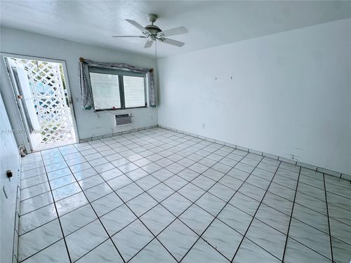 apt-6-641 Espanola Way, Miami Beach, FL, 33139-3915 | Card Image
