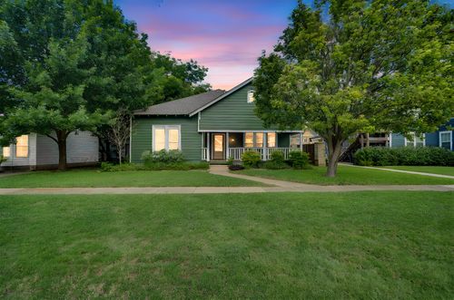 105 S 3rd St, Midlothian, TX, 76065-3106 | Card Image