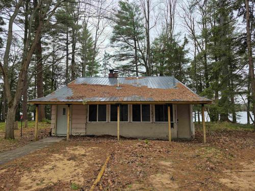 1134 Se East Lake Drive, Orange Township, MI, 49646 | Card Image