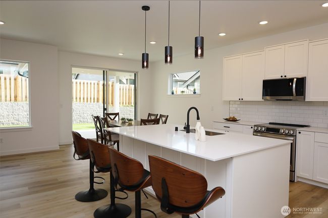 Kitchen | Image 13