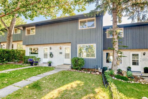 32-800 Bowcroft Pl, Cochrane, AB, T4C1B9 | Card Image