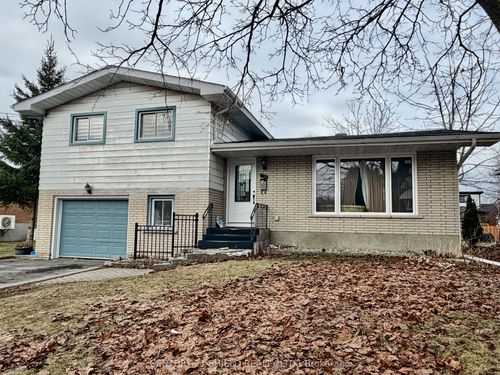 216 Baldwin Ave, Cornwall, ON, K6H4J4 | Card Image