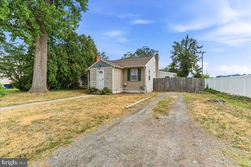 411 Cowgill St, DOVER, DE, 19901-4511 | Card Image