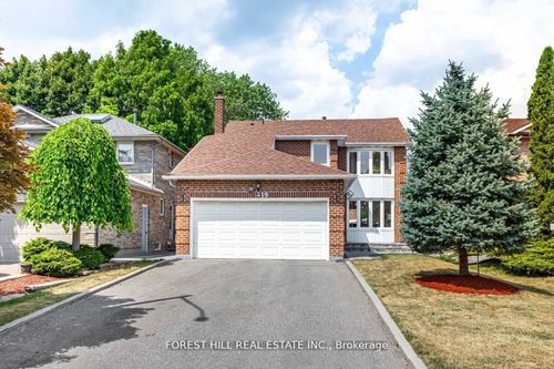 19 Eleanor Cir, Richmond Hill, ON, L4C6K6 | Card Image
