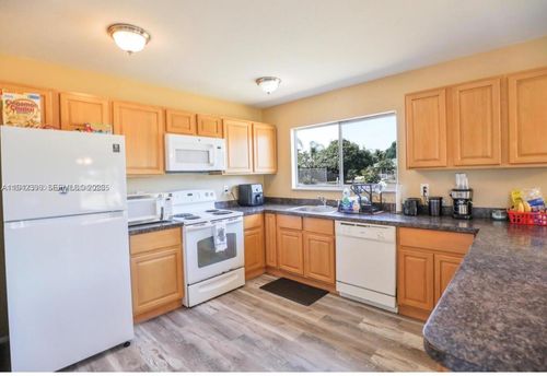 250 Sw Homeland Rd, Port St. Lucie, FL, 34953-6205 | Card Image