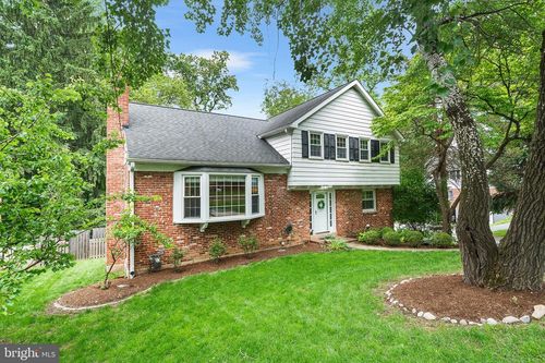 1579 Russell Rd, PAOLI, PA, 19301-1219 | Card Image