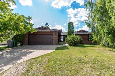 3706 56 A Ave, House detached with 5 bedrooms, 3 bathrooms and 4 parking in Lloydminster AB | Image 1