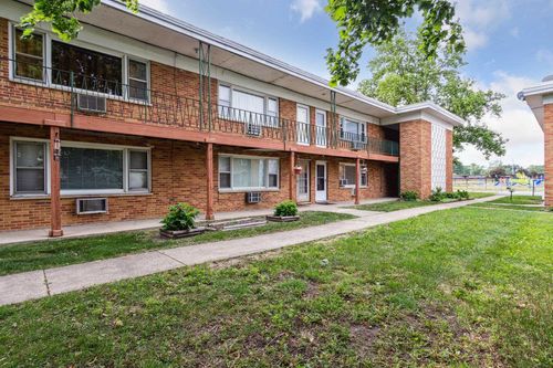 241 Northway Park Rd, Machesney Park, IL, 61115-2077 | Card Image