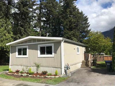 25 - 63071 Flood Hope Rd, House other with 3 bedrooms, 1 bathrooms and 2 parking in Hope BC | Image 1