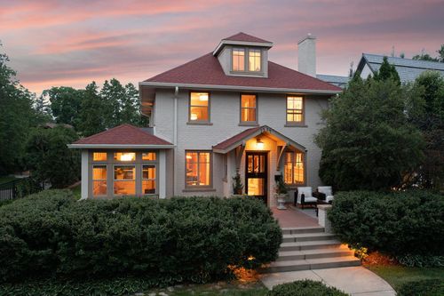 2554 W Lake Of The Isles Pkwy, Minneapolis, MN, 55405-2336 | Card Image