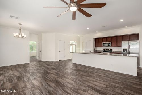 238-900 S Canal Dr, Chandler, AZ, 85225-0805 | Card Image