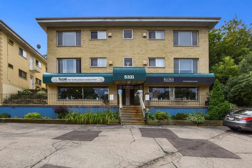 c-5321 Old Middleton Road, Madison, WI, 53705 | Card Image