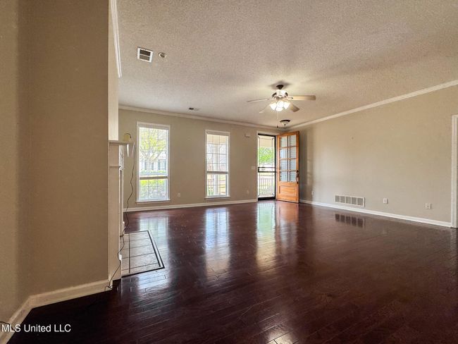 Great room (b) | Image 15