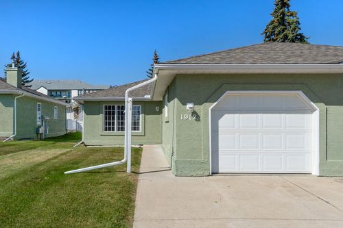 1912 16 St, Didsbury, AB, T0M0A2 | Card Image