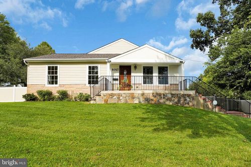 5017 Laburch Ln, ANNANDALE, VA, 22003-6049 | Card Image