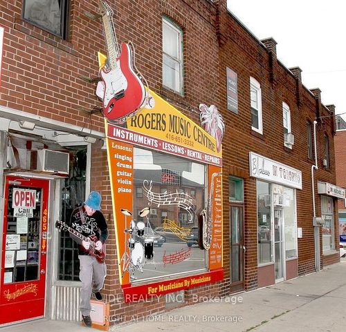 465 Rogers Rd, York, ON, M6M1A8 | Card Image