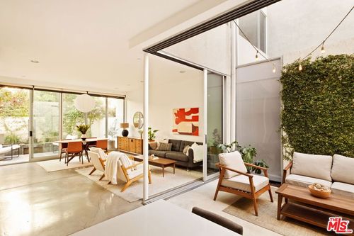 4270 Perlita Ave, Los Angeles, CA, 90039-1313 | Card Image