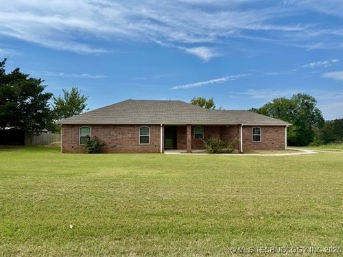 61 Tanglewood Ct, Lone Grove, OK, 73443-6432 | Card Image