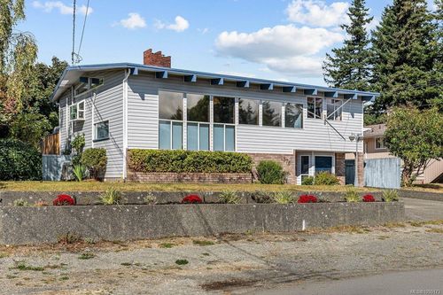 376 Mccarthy St, Campbell River, BC, V9W2R6 | Card Image