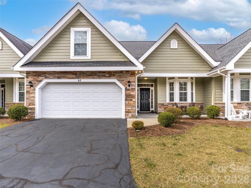 61 Blythe Commons Ct, Hendersonville, NC, 28791-2511 | Card Image