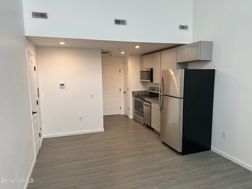 119-235 East St, Pittsfield, MA, 01201-5380 | Card Image