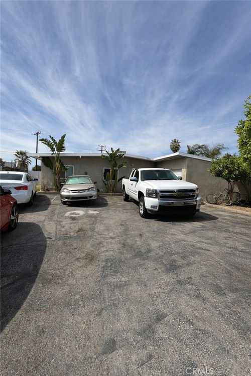 27034 La Verne Ct, Highland, CA, 92346 | Card Image
