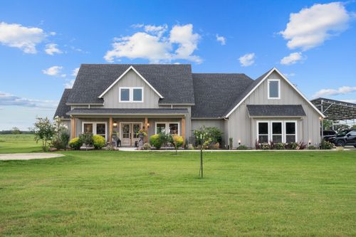 109 County Road 2696, Alvord, TX, 76225-3069 | Card Image