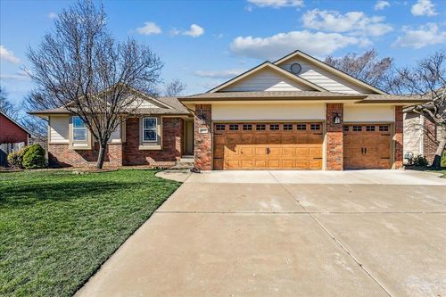 4945 N Highland St, Bel Aire, KS, 67220-1647 | Card Image