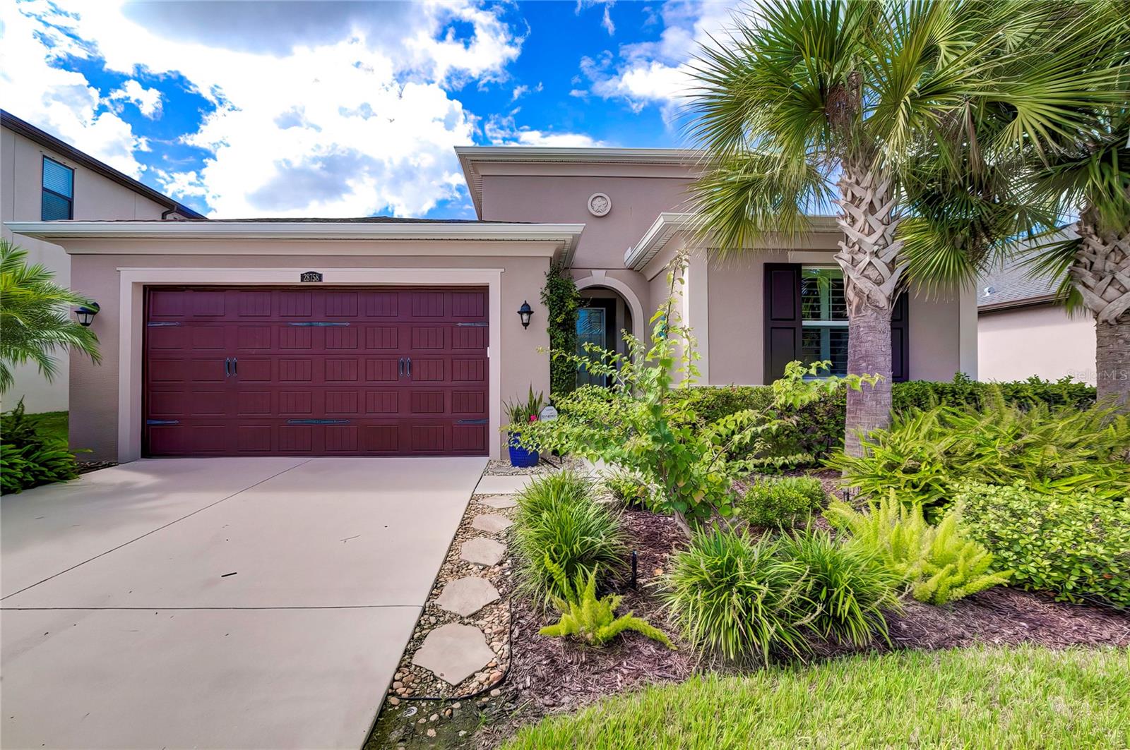 Lucero Ln, Wesley Chapel, FL 33543