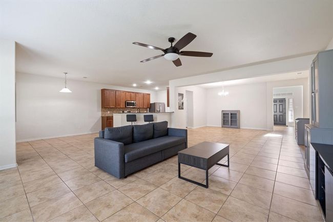 20738 Quartz Creek Ln, House other with 5 bedrooms, 4 bathrooms and 2 parking in Humble TX | Image 16