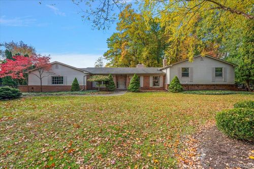 1932 Shore Hill Dr, Bloomfield Hills, MI, 48302-1254 | Card Image