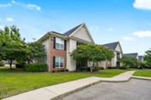unit-203-411 Gallery Dr, Spring Lake, NC, 28390-7150 | Card Image