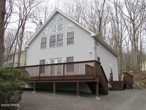 121 Canterbrook Dr, Hawley, PA, 18428 | Card Image