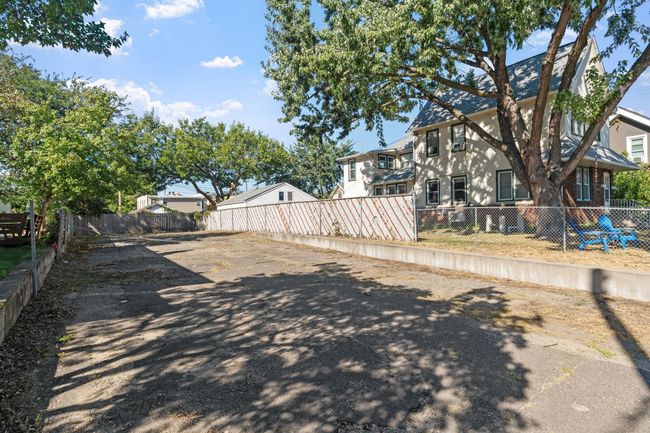 11-web-or-mls-2110 4th St NE-11.jpg | Image 15